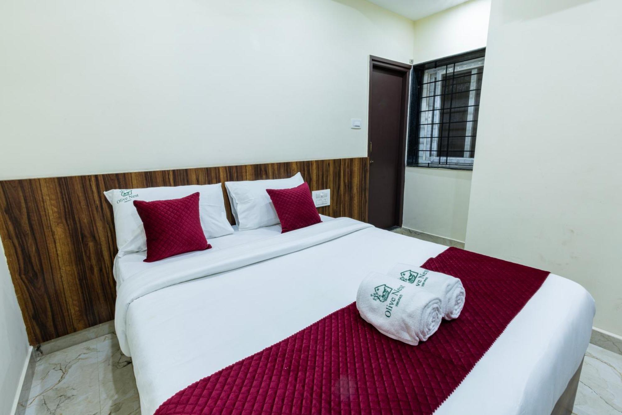 Olive Nest- Tirupati Bus Stand- 300 Meters, Railway Station- 400 Meters Hotel Luaran gambar