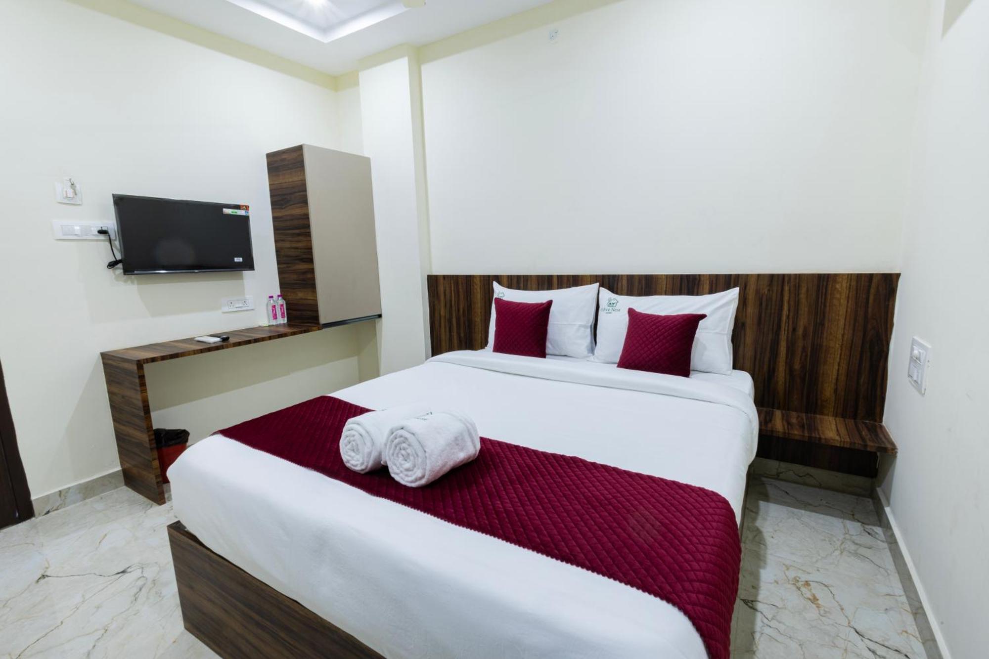 Olive Nest- Tirupati Bus Stand- 300 Meters, Railway Station- 400 Meters Hotel Luaran gambar
