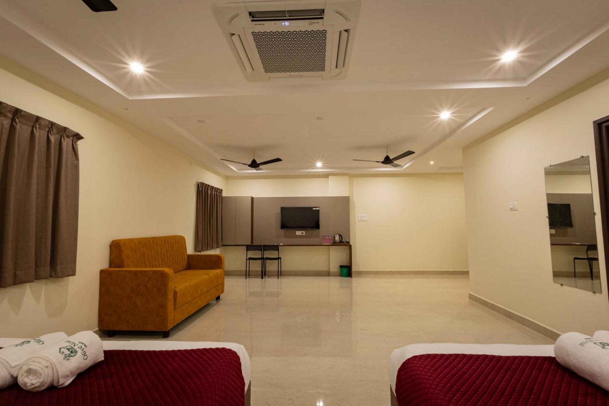 Olive Nest- Tirupati Bus Stand- 300 Meters, Railway Station- 400 Meters Hotel Luaran gambar